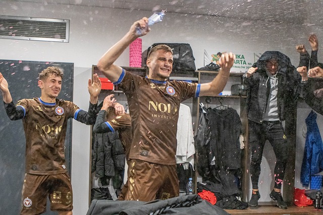 他不仅是国 他不仅是国